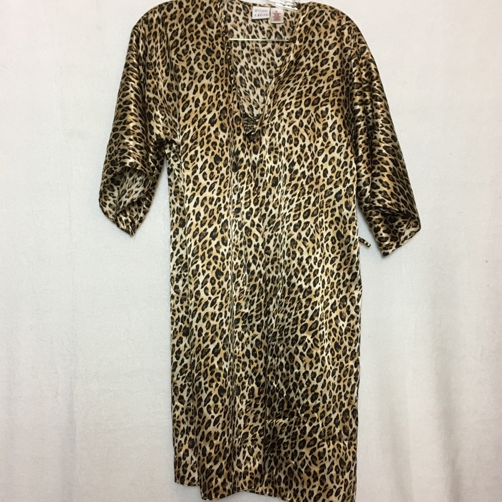 Gilligan & O’Malley Leopard Print Silky Coverup